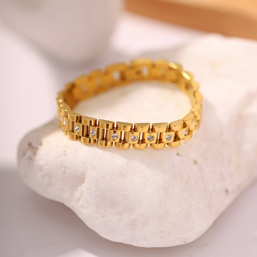 New Europe and the United States stainless steel vintage strap bracelet does not lose colour suitable for women mens daily wear