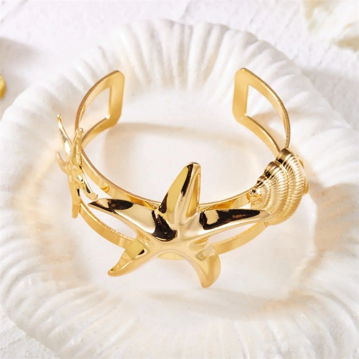 Summer Vacation Exaggerated Metal Starfish Shell Conch Bracelets For Women Men Big Sea Star Opening Bangle Beach Party Jewelry