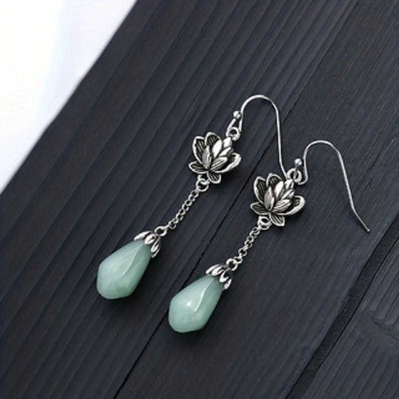 New Chinese Style Retro Yulan Flower Earrings for Women Enamel Ethnic Style Imitation Hotan Jade Antique Earrings Jewelry Gifts
