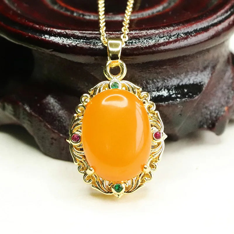 Natural Amber Full Honey Old Beeswax Necklace Pendant Jewelry Fashion Versatile